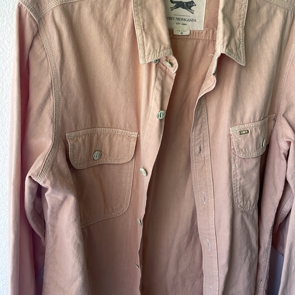Obey shirt women’s button up size medium light peach color - Picture 4 of 6